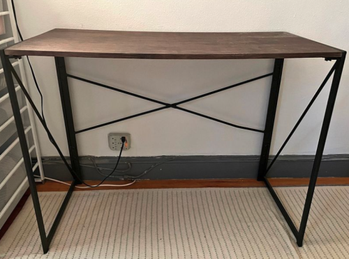 Moving Sale : desk