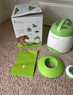 PETGEEK Automatic Dog Treat Dispenser