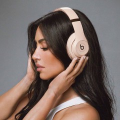 Beats Studio Pro x Kim Kardashian