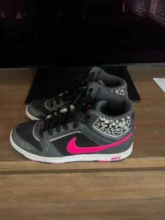 Pink Jordans Size 9