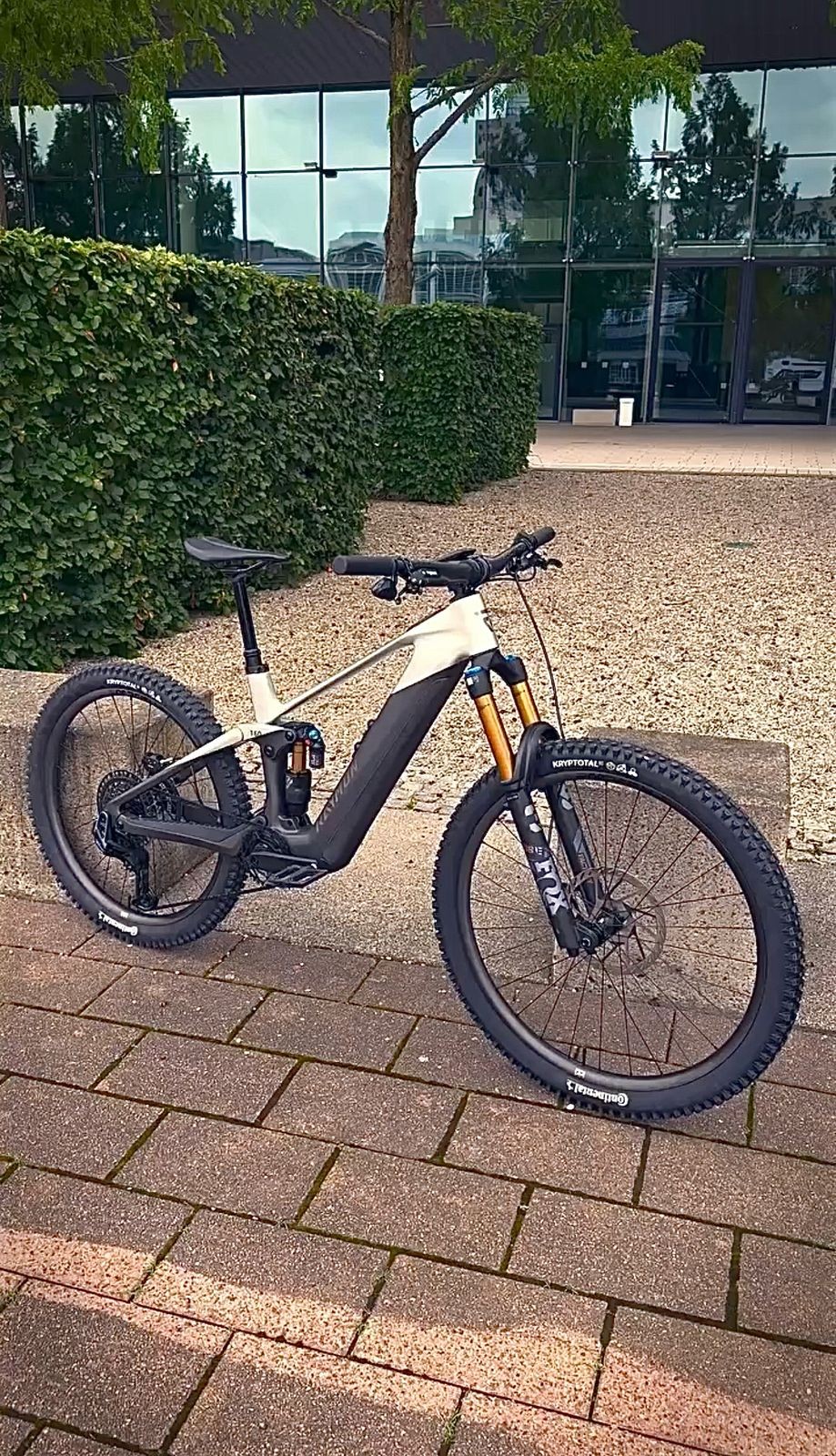H-1 Pro Series Compass Electric Bicycle with 20 mph Max Speed, 500W Mid Motor, and Up to 51 Miles of Range
