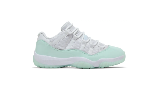 Air Jordan 11 Retro Low 'Igloo'