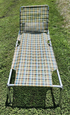 Vintage Lounge Chair/cot