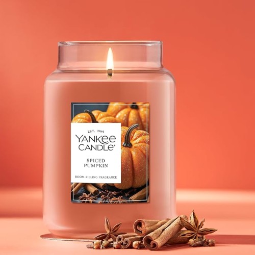 🕯️ Yankee Candle – Spiced Pumpkin (Large Jar, 22 oz)