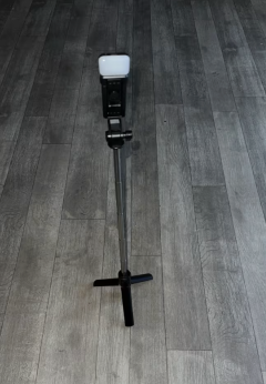 Black Scalable Selfie Stick with Built-in Fill Light