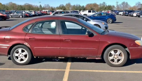 2005 Ford taurus SE Sedan 4D