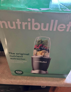 Nutri Bullet 600 Watt Blender