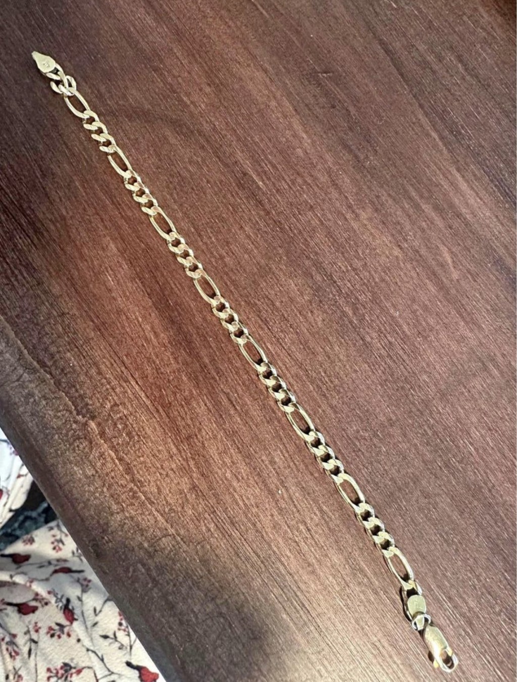 10 Karat gold figaro bracelet