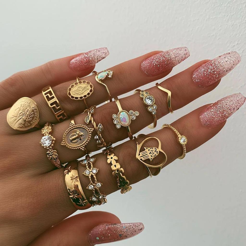 Cross-Border Vintage Beauty Portrait Gold Coin Cross Pattern Heart Fatima's Palm Finger Ring 15-P…