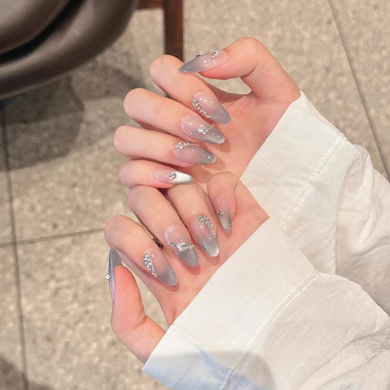 Niche Design Light Luxury Vibe Flattering To The Skin Detachable Nail Art