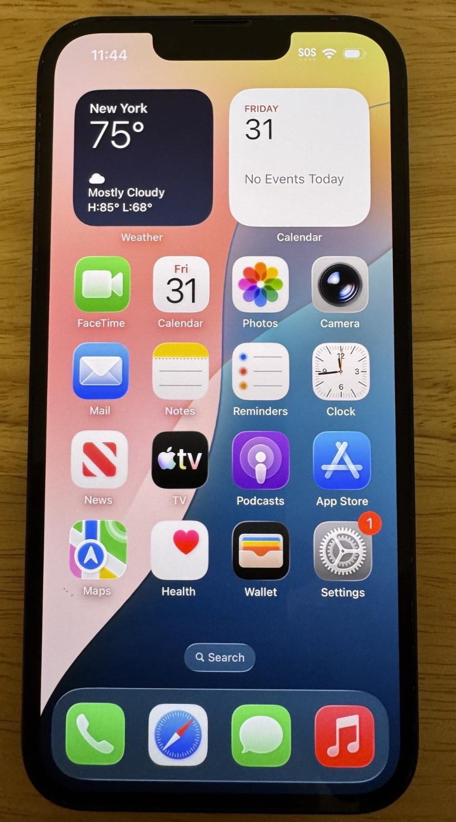 Apple iPhone 13 - 128 GB - Midnight (Unlocked) Maximum Battery Capacity 86%