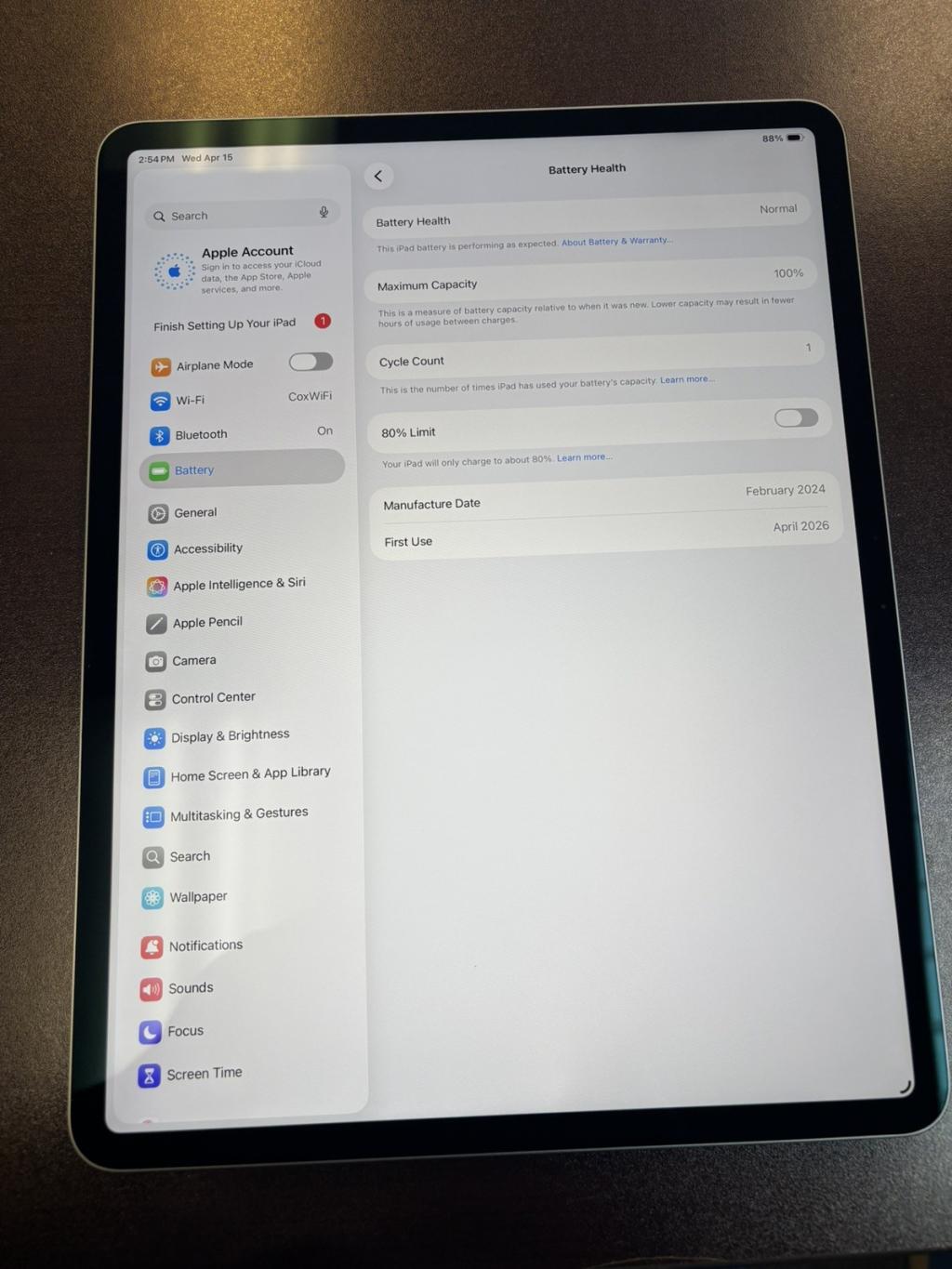 Apple iPad Air 13" M2 Chip 128GB 6th Gen Wi-Fi silver 2024 100% battery health