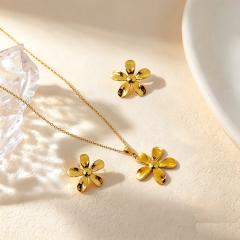 Women 5 Petal Flower Jewelry Set 2Pcs Gold Tone Stainless Steel Flower Pendant Cable Chain Neckla…