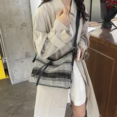Large-Capacity Fashionable Striped Shoulder Crossbody Bag