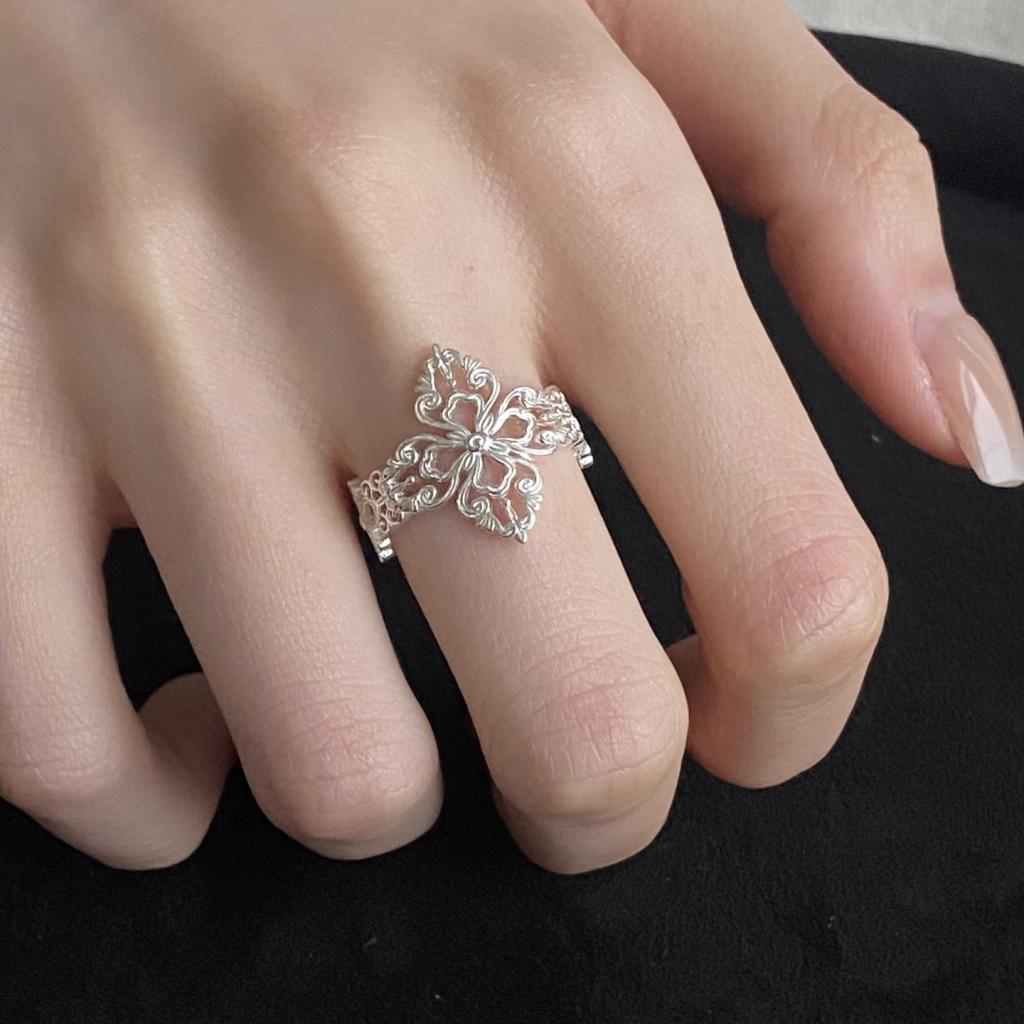 Women Lace Hollow Cross Open Ring, Exquisite Light Luxury Elegant High Grade Adjustable Index Fin…