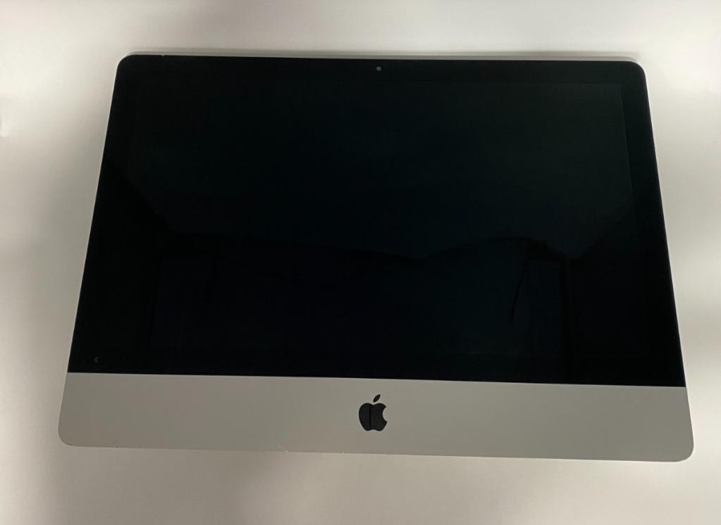 Apple iMac 21.5" A1418 2017 I5-7360U 2.3GHz 8GB DDR4 256TB SSD Silver Fair/See
