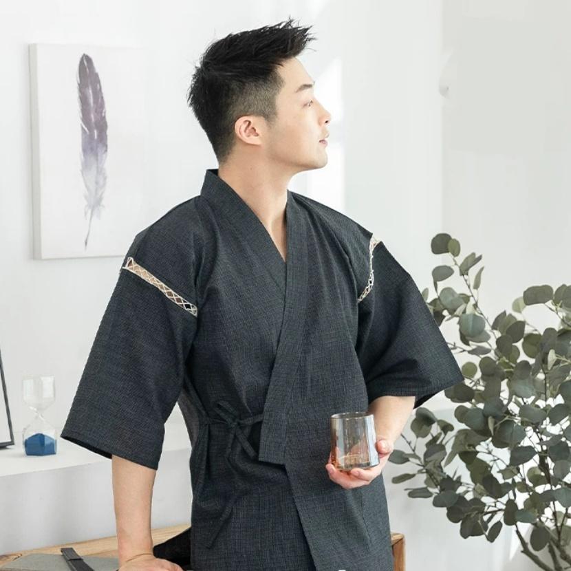 Mens Traditional Chinese Costume With Three-quarter Sleeves