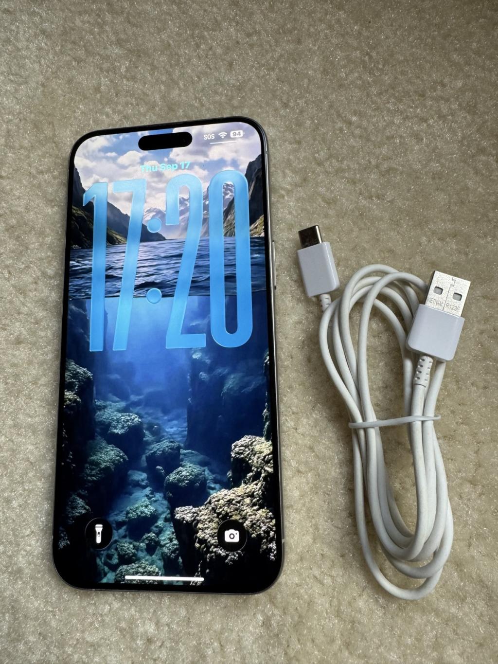 Apple iPhone 15 Pro Max 1TB White Titanium Factory Unlocked 83% Battery